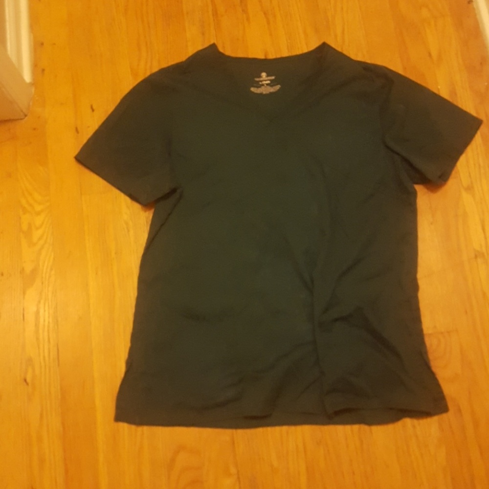 Green scrub top, 2 pockets